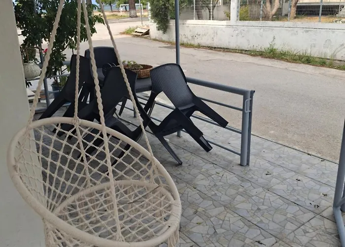 Alexandra * Neos Pirgos